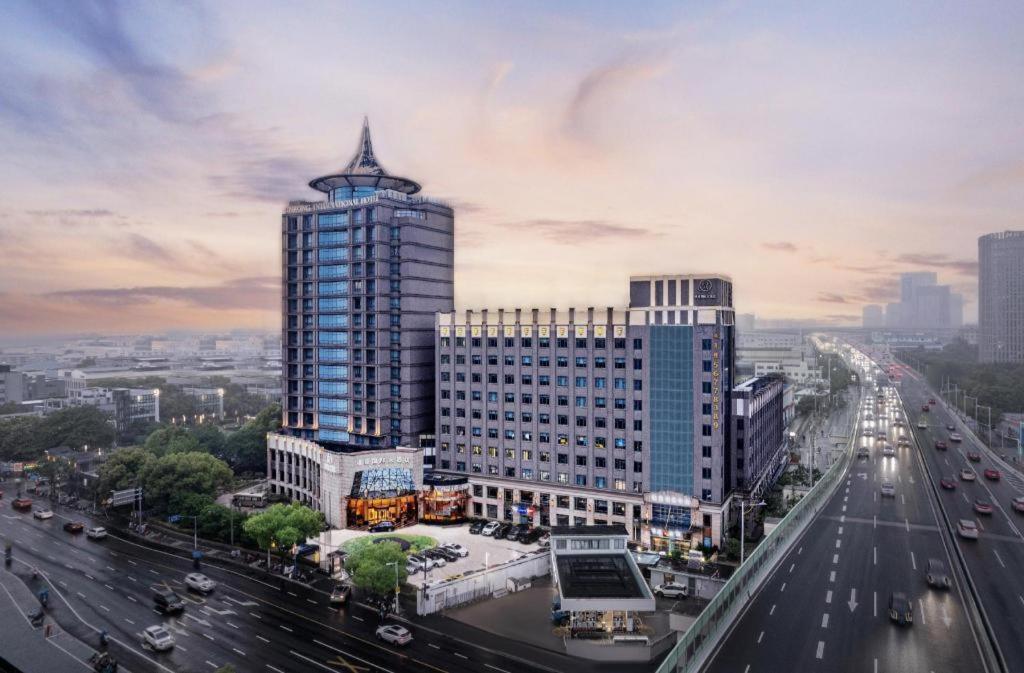 Jinrong International Hotel Шанхай Экстерьер фото