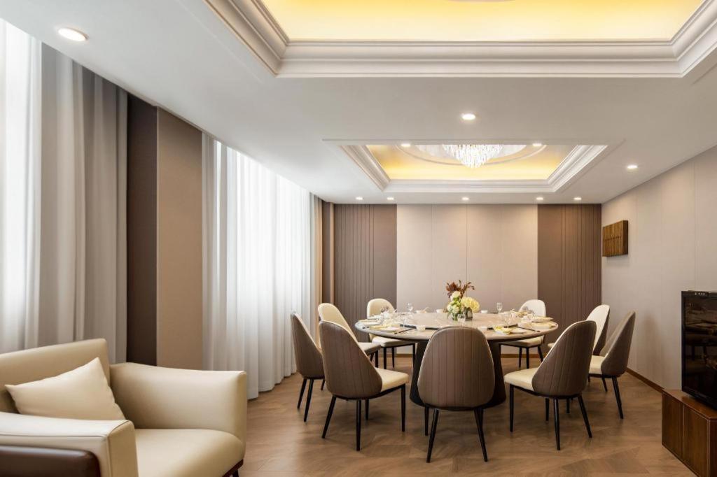 Jinrong International Hotel Шанхай Экстерьер фото