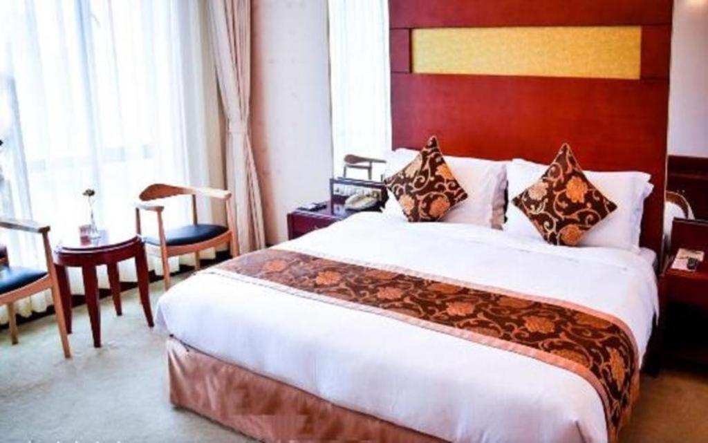 Jinrong International Hotel Шанхай Экстерьер фото