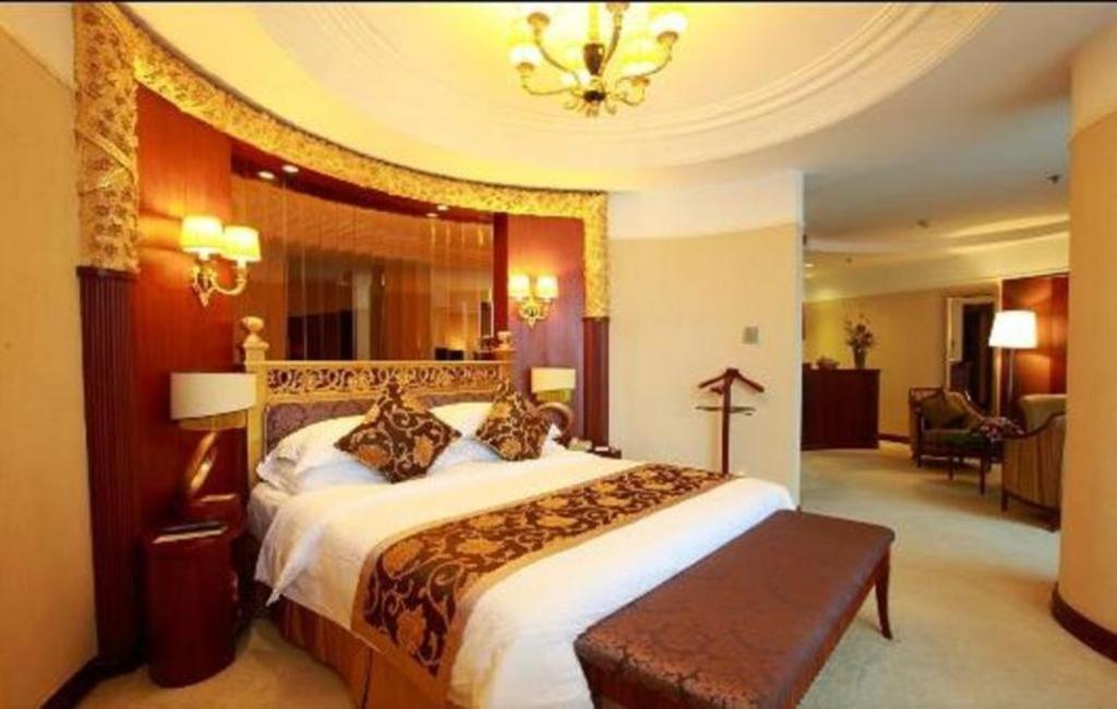 Jinrong International Hotel Шанхай Экстерьер фото