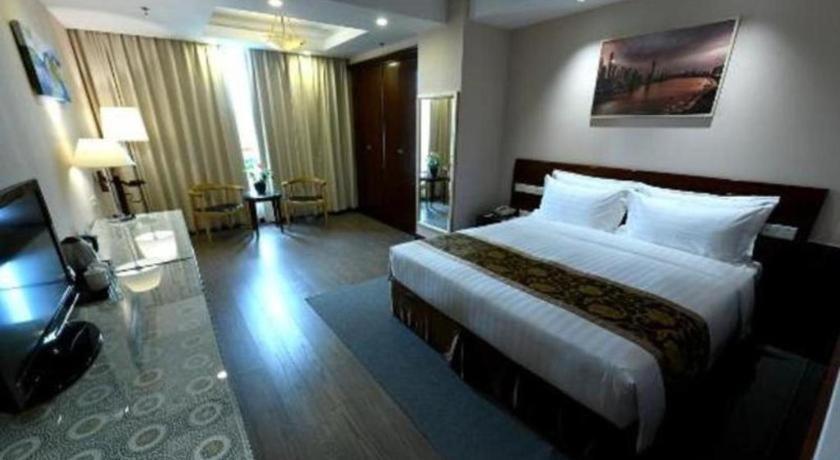 Jinrong International Hotel Шанхай Экстерьер фото