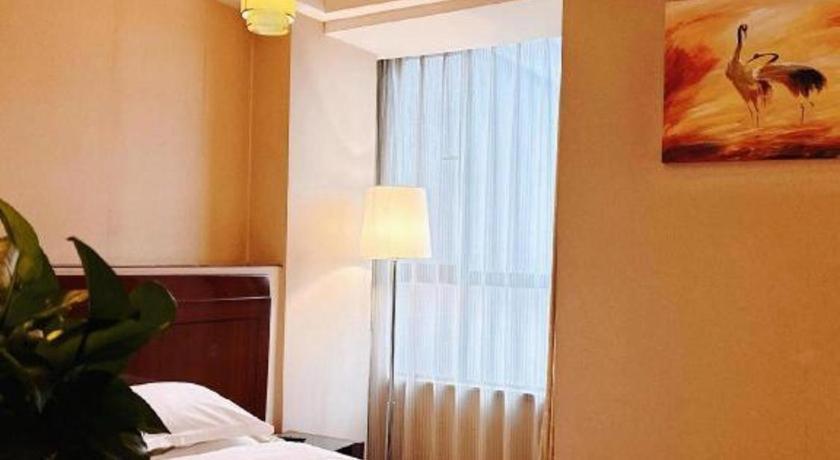 Jinrong International Hotel Шанхай Экстерьер фото