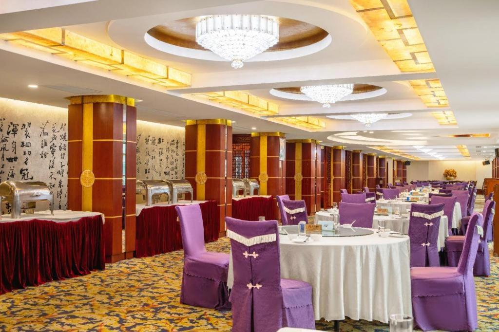 Jinrong International Hotel Шанхай Экстерьер фото